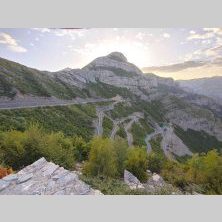 Góry Przeklęte (Prokletije) – surowy, spektakularny odcinek motocyklowej podróży zagranicznej Caravana Wyjazdy Motocyklowe.